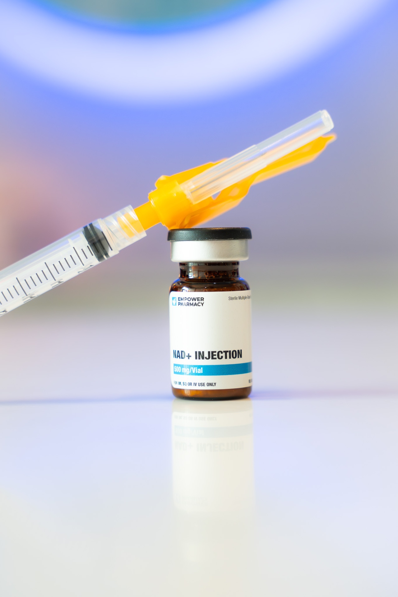 iCRYO Guilderland NAD+ injection vial and syringe